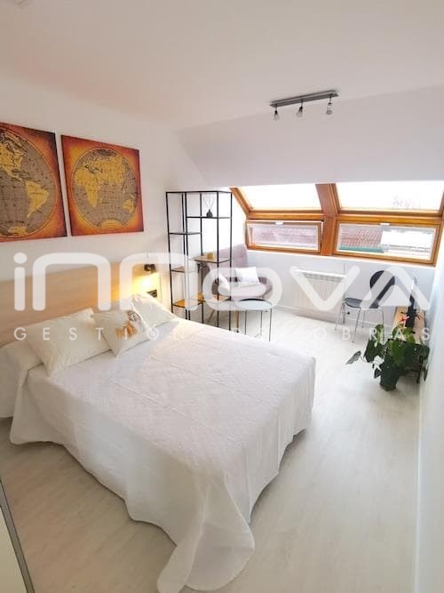 Foto 6 ATICO DE TRES HABITACIONES