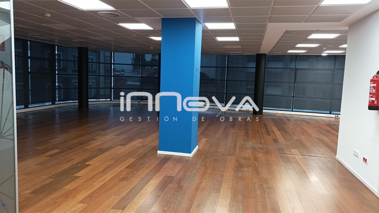 Foto 5 OFICINA DE MÁS DE 200M2 EN ALQUILER EN EL CENTRO