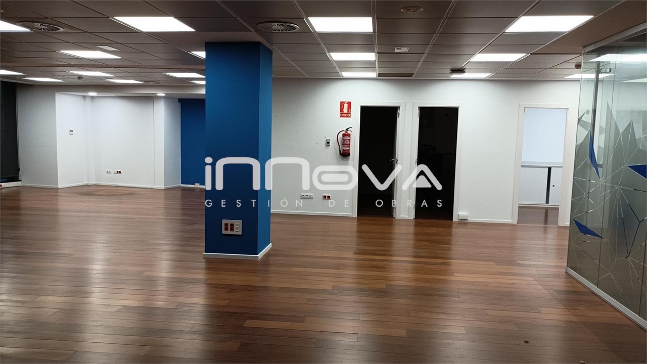 Foto 8 OFICINA DE MÁS DE 200M2 EN ALQUILER EN EL CENTRO